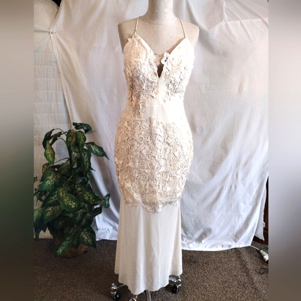 ENTRY Lace sheath Dress, long, drop back, spaghetti straps, Ivory,  Satin,  L